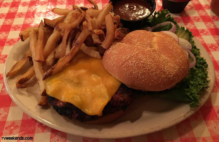 Mesquite Pit Cheeseburger